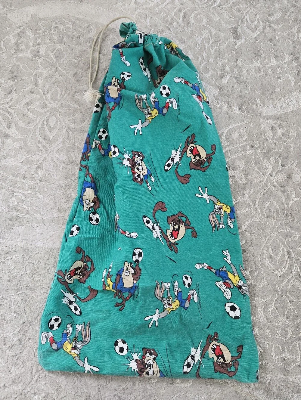 Vintage 90s Looney Tunes Tazmanian Devil Bugs Bunny Soccer Turquoise Pillowcase